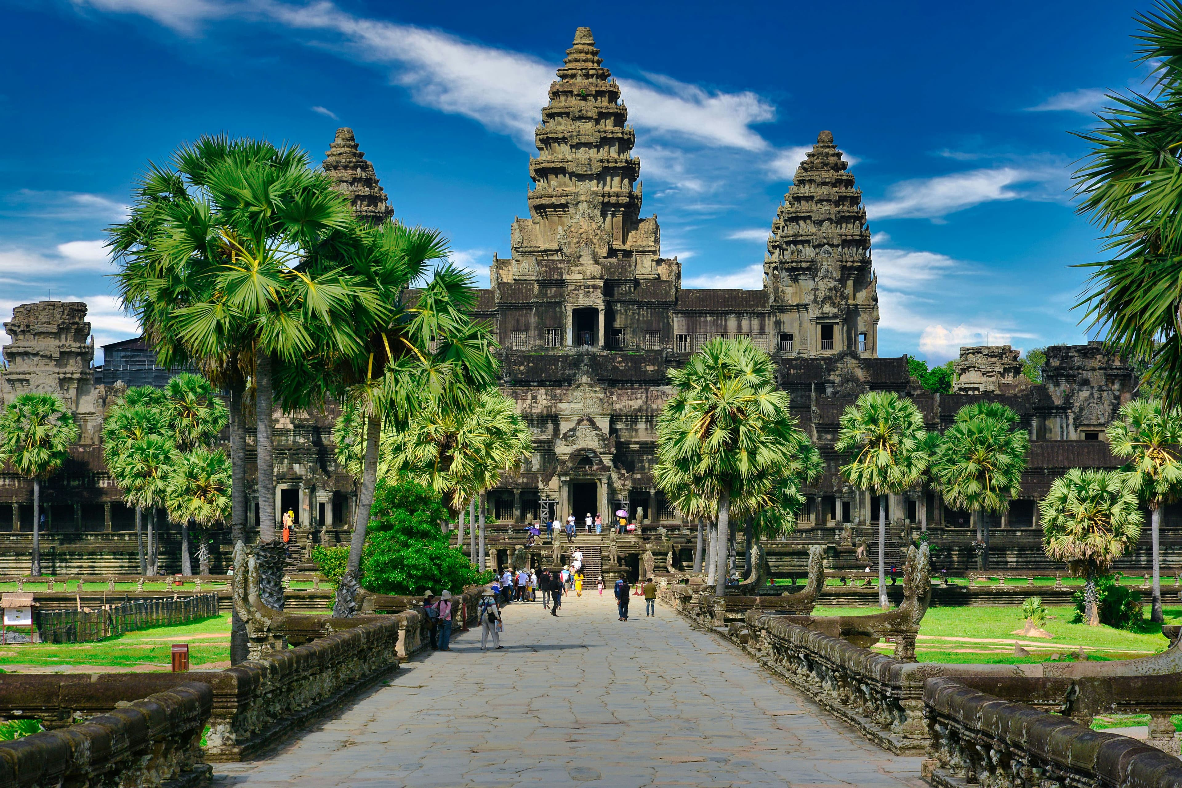 Foto di copertina — Cambogia: tradizioni e templi